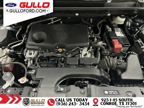 Used 2019 Toyota RAV4 LE FWD image 29