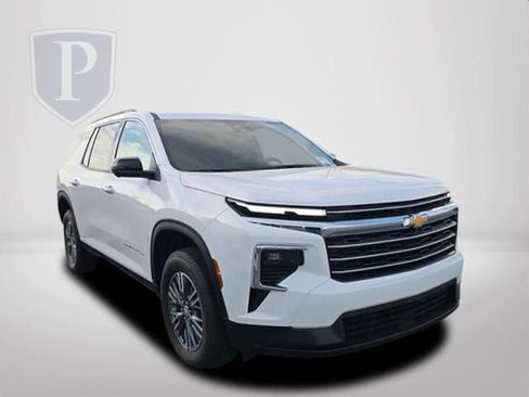 New 2026 Chevrolet Traverse LT w/ Driver Confidence Package FWD image 13