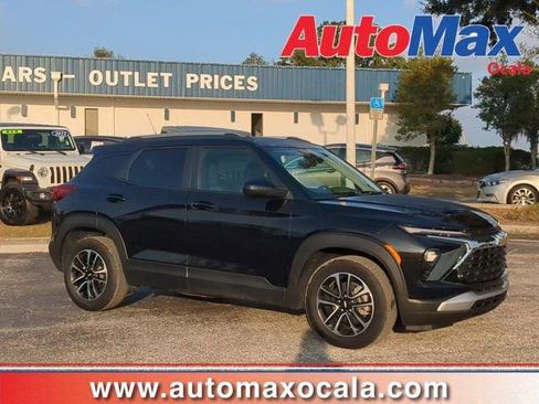 Used 2024 Chevrolet TrailBlazer LT w/ LT Cold Weather Package image 1