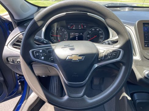 Used 2023 Chevrolet Malibu LS FWD image 10