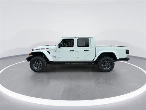 New 2026 Jeep Gladiator Mojave image 5