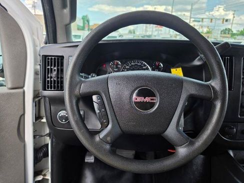 Used 2017 GMC Savana 2500 RWD image 11