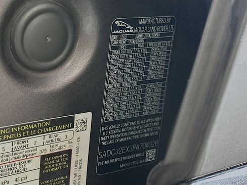 Used 2023 Jaguar F-PACE S image 32