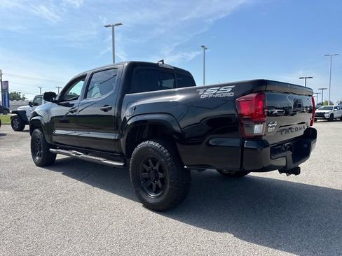 Used 2023 Toyota Tacoma SR AWD/4WD image 4
