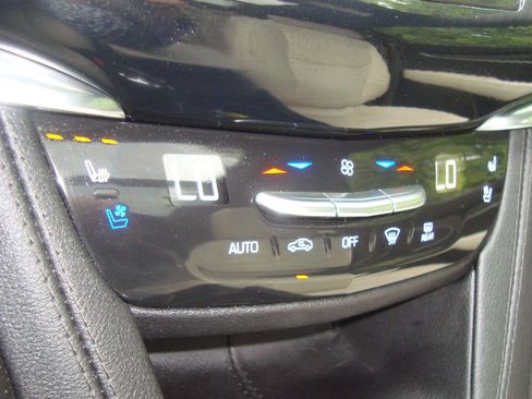 Used 2023 Cadillac XT6 Sport image 43