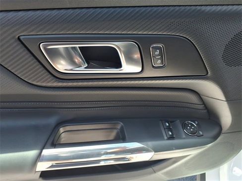 Used 2024 Ford Mustang GT Premium image 9