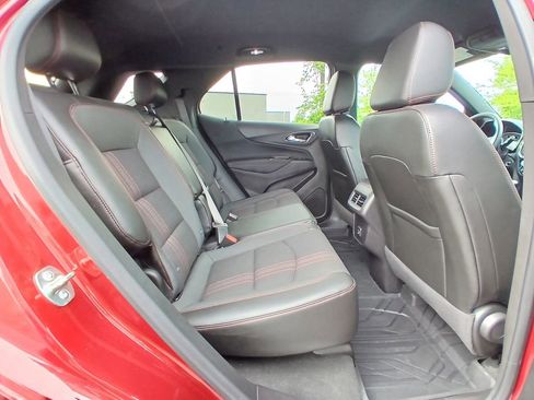 Used 2024 Chevrolet Equinox RS w/ LPO, Floor Liner Package FWD image 20