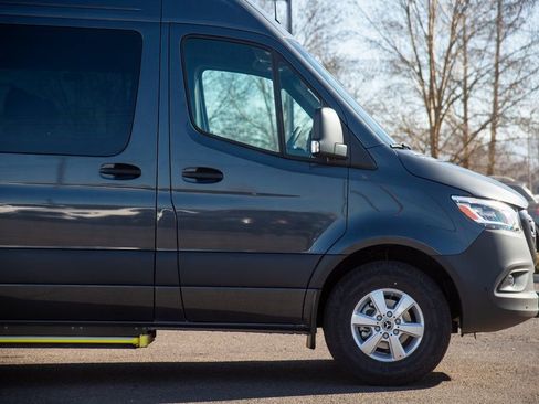 New 2025 Mercedes-Benz Sprinter 2500 image 9