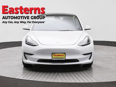 Used 2023 Tesla Model 3 Standard Range RWD image 2