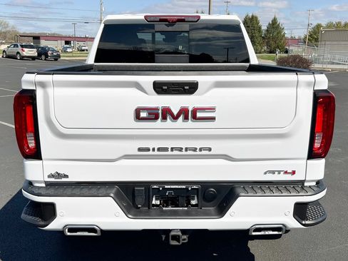 Used 2024 GMC Sierra 1500 AT4 image 11
