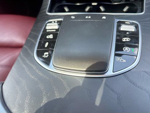 Used 2022 Mercedes-Benz GLC 43 AMG 4MATIC image 28