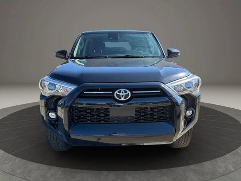 Used 2021 Toyota 4Runner SR5 AWD/4WD image 2