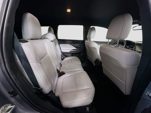 Used 2022 Mitsubishi Outlander GT image 27