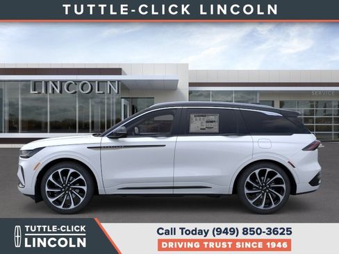 New 2026 Lincoln Nautilus Black Label image 3