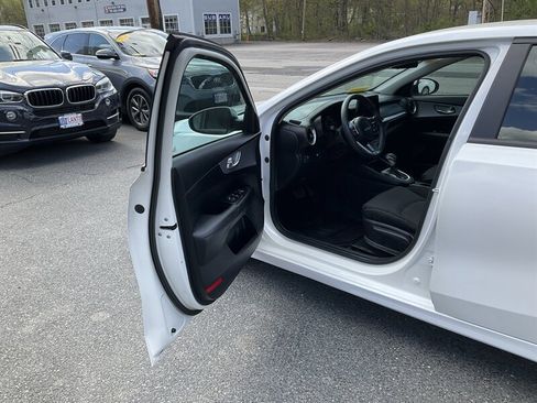 Used 2023 Kia Forte LXS FWD image 20