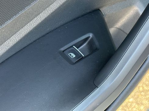 Used 2024 Volkswagen Jetta SE FWD image 30