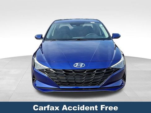 Used 2023 Hyundai Elantra SEL image 3