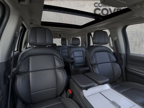 New 2026 Lincoln Navigator Reserve AWD/4WD image 10