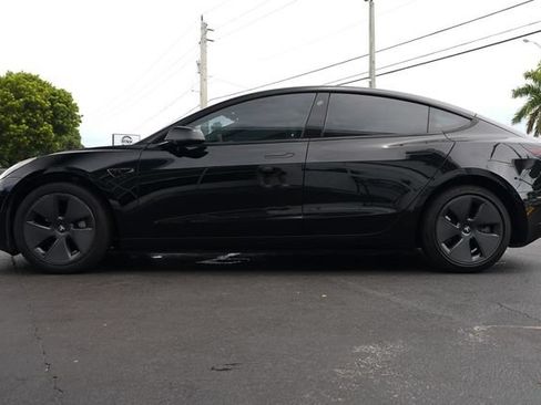 Used 2023 Tesla Model 3 Standard Range RWD image 4