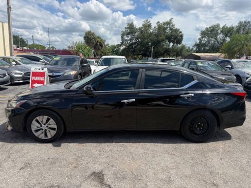 Used 2021 Nissan Altima 2.5 S FWD image 5