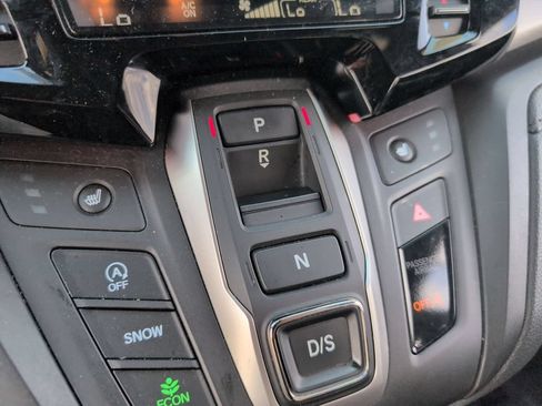 Used 2025 Honda Odyssey Sport-L image 19