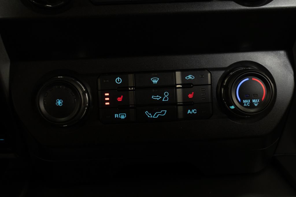 Used 2019 Ford F150 XLT w/ Equipment Group 302A Luxury AWD/4WD image 34