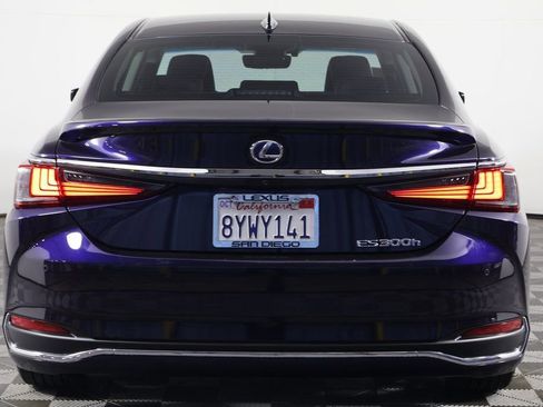 Used 2021 Lexus ES 300h w/ Premium Package FWD image 5