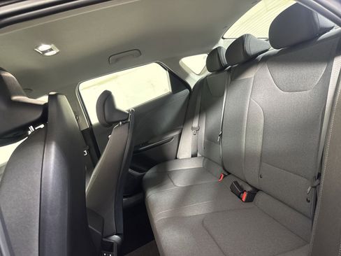New 2025 Kia K4 LXS image 25