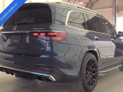 Used 2024 Mercedes-Benz GLS 63 AMG 4MATIC image 3