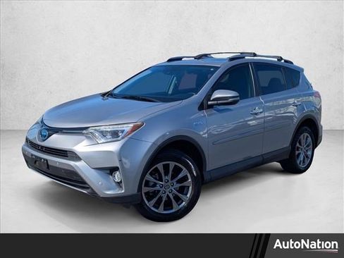 Used 2017 Toyota RAV4 Limited image 1