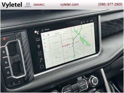Used 2023 GMC Yukon XL Denali image 29
