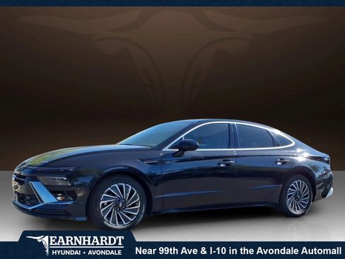 Certified 2025 Hyundai Sonata Limited FWD image 1