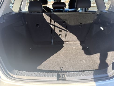 Used 2024 Volkswagen Taos SE image 5