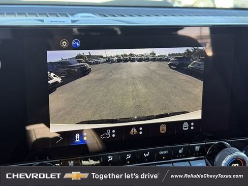 Used 2026 Chevrolet Colorado ZR2 w/ Technology Package image 28