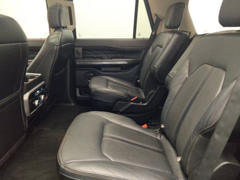Used 2019 Ford Expedition Platinum AWD/4WD image 18