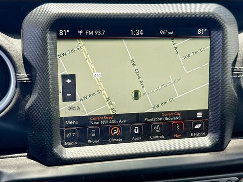 Used 2023 Jeep Wrangler Unlimited Sahara w/ Cold Weather Group AWD/4WD image 16