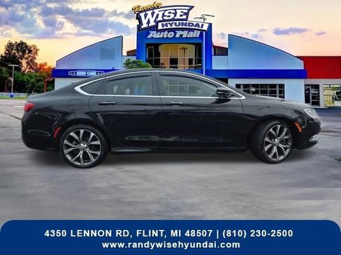 Used 2016 Chrysler 200 C w/ Premium Group image 10