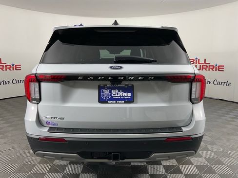 New 2026 Ford Explorer Active w/ Active Comfort Package RWD image 4