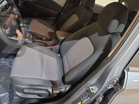 Used 2020 Hyundai Kona SE FWD image 13