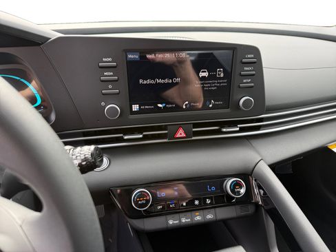 New 2026 Hyundai Elantra Blue image 12