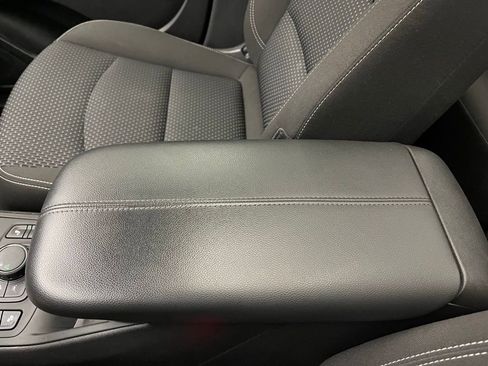 Used 2023 GMC Terrain SLE w/ Driver Convenience Package image 29