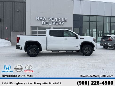 Used 2025 GMC Sierra 1500 AT4 w/ AT4 Preferred Package image 10