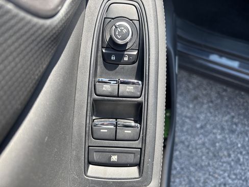 Used 2021 Subaru Forester Limited image 25