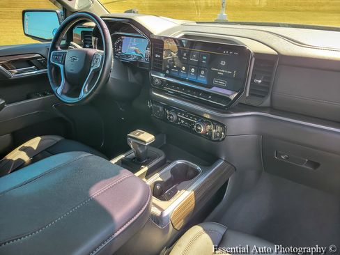 Used 2024 Chevrolet Silverado 1500 RST w/ All Star Edition Plus AWD/4WD image 21