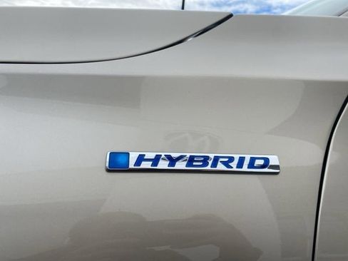 Used 2018 Honda Accord Touring image 11