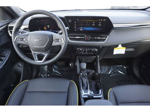 New 2025 Chevrolet Blazer LT w/ Driver Confidence Package image 2