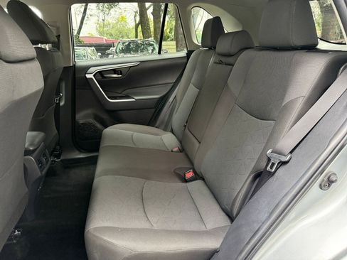 Used 2025 Toyota RAV4 XLE image 33