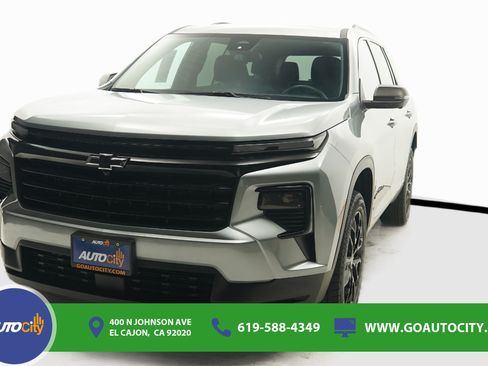 Used 2024 Chevrolet Traverse LT w/ Midnight/Sport Edition FWD image 1
