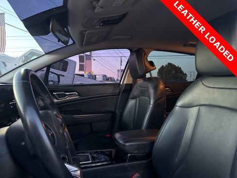 Used 2023 Kia Sportage EX image 17