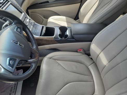 Used 2018 Lincoln MKX Reserve FWD image 14